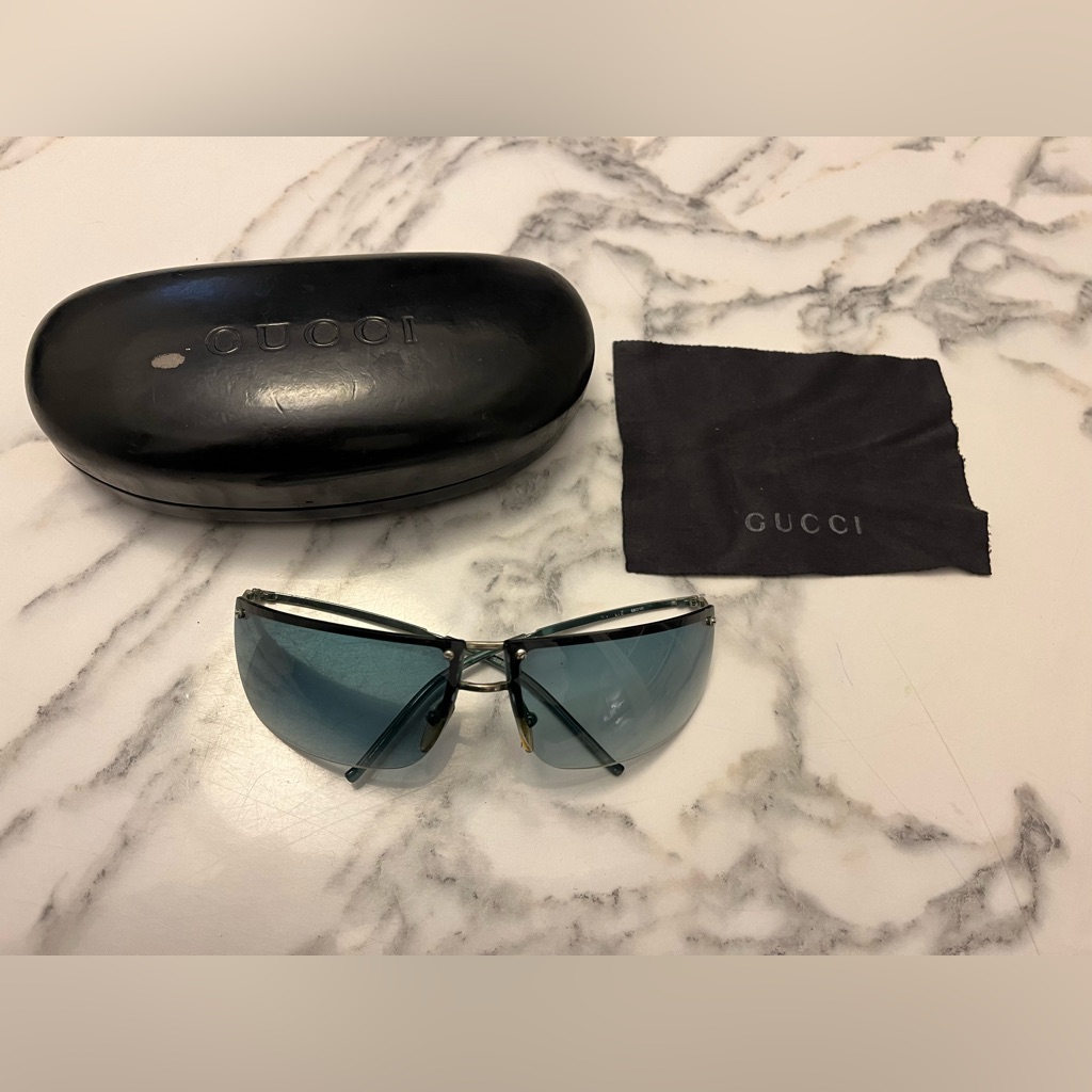 Gucci Sunglasses  Gucci Case  Gucci Cleaning Cloth